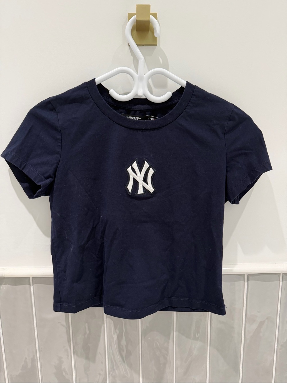 Women’s NY Logo Navy Short Sleeve Tee